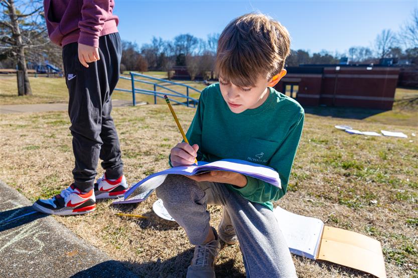 Students make sundials